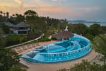 Infinity Seashell Pool