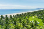 Hang Ten Beach Bar Lawn