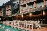 Titik Dua Pool Terrace