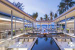 Palm Seaside Restaurant, Lounge & Bar